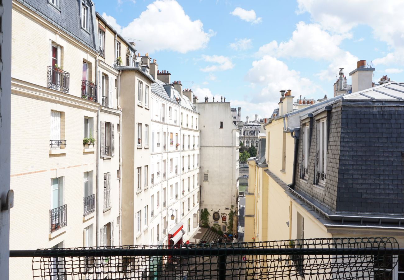 Apartment in Paris - Rue d'Arcole - Paris 4 - 204003