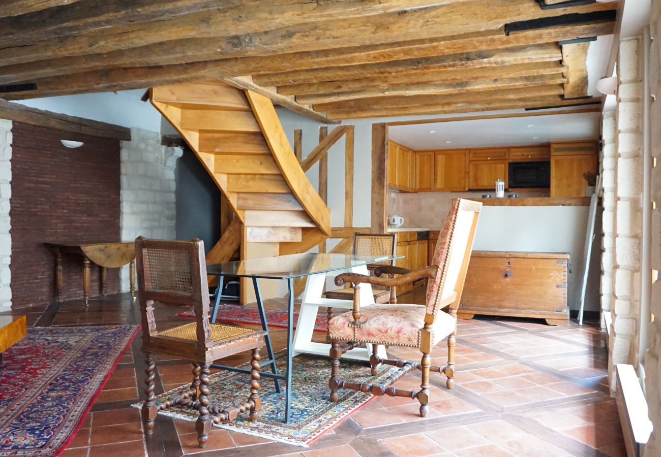 Apartment in Paris - Rue du Bourg Tibourg - Paris 4 - 204009