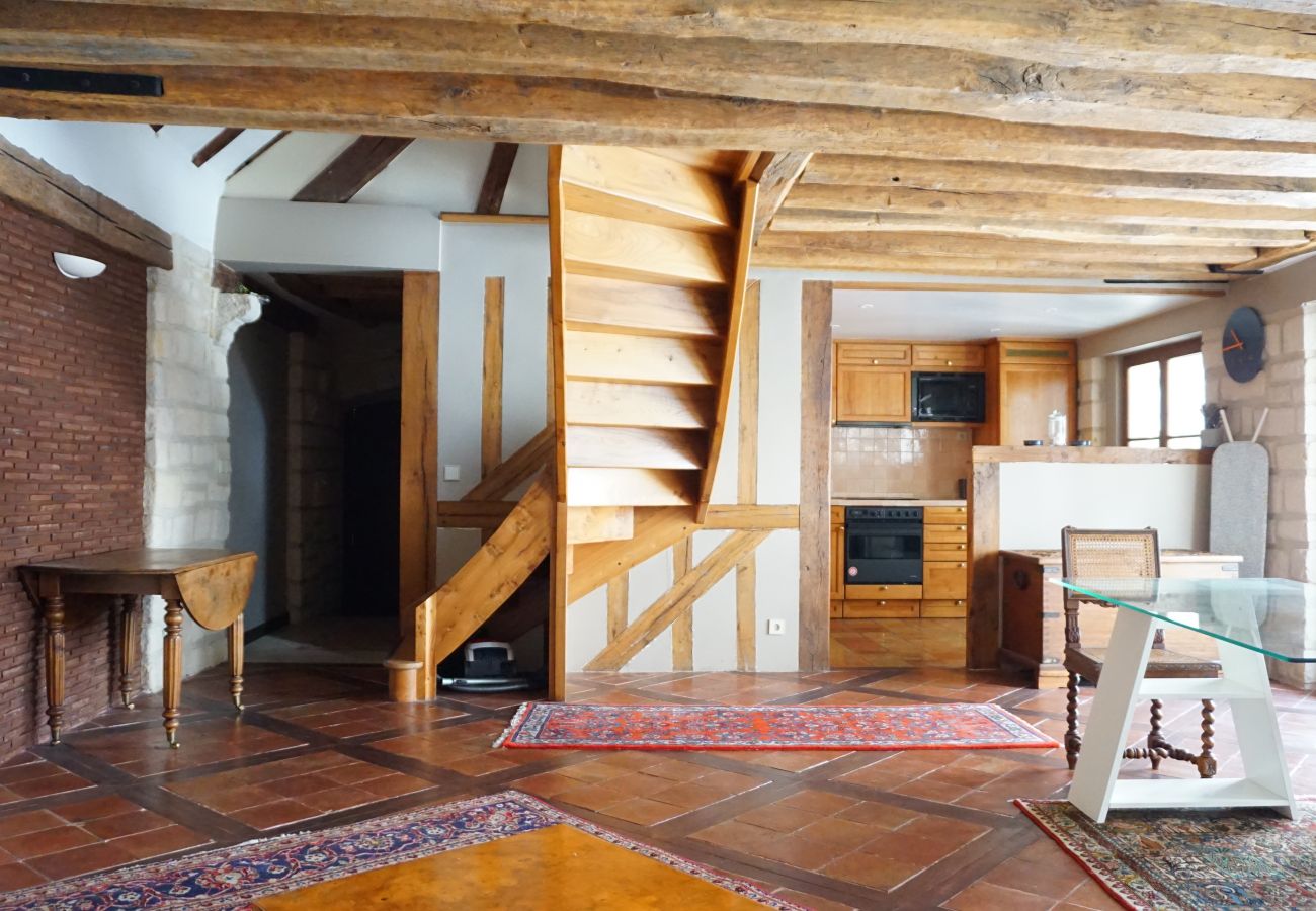 Apartment in Paris - Rue du Bourg Tibourg - Paris 4 - 204009