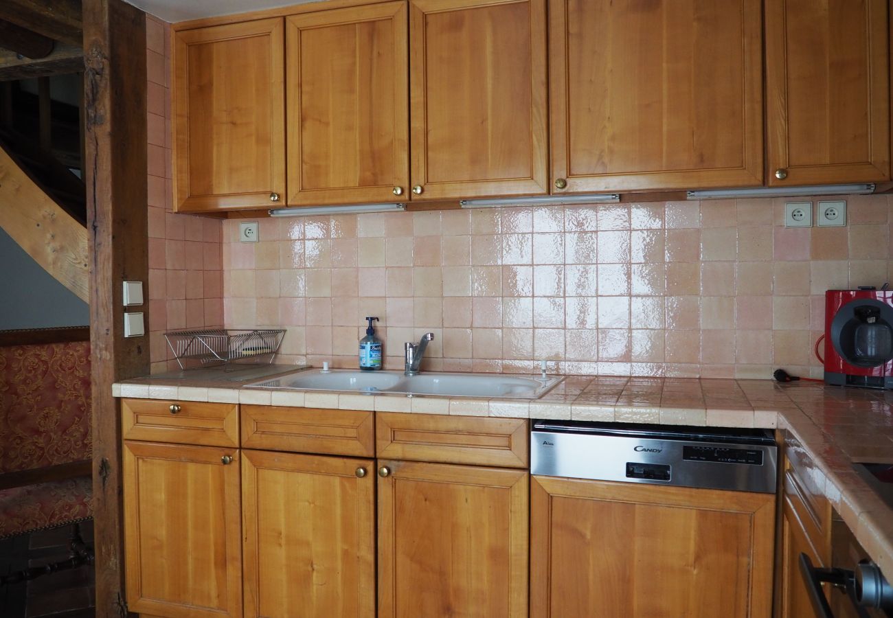 Apartment in Paris - Rue du Bourg Tibourg - Paris 4 - 204009