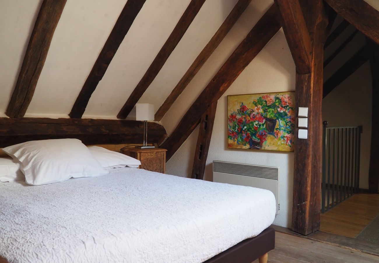 Apartment in Paris - Rue du Bourg Tibourg - Paris 4 - 204009