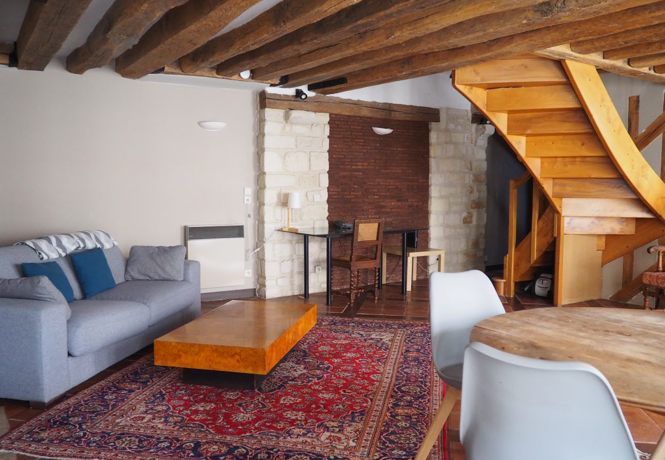 Apartment in Paris - Rue du Bourg Tibourg - Paris 4 - 204009