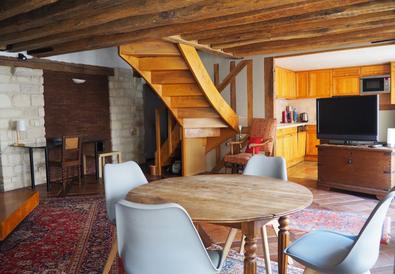 Apartment in Paris - Rue du Bourg Tibourg - Paris 4 - 204009