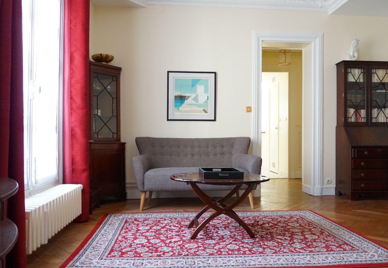 Apartment in Paris - Rue de Miromesnil - Paris 8 - 208001