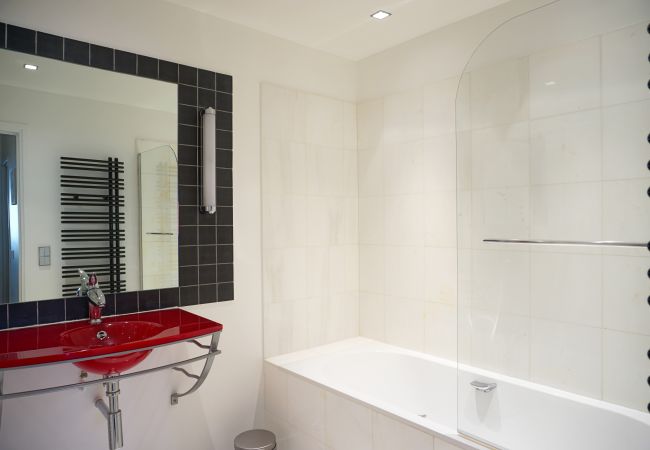Apartment in Paris - Rue Beaujon #1 - Paris 8 - 208078 Apartment in Paris - Rue Beaujon #1 - Paris 8 - 208078