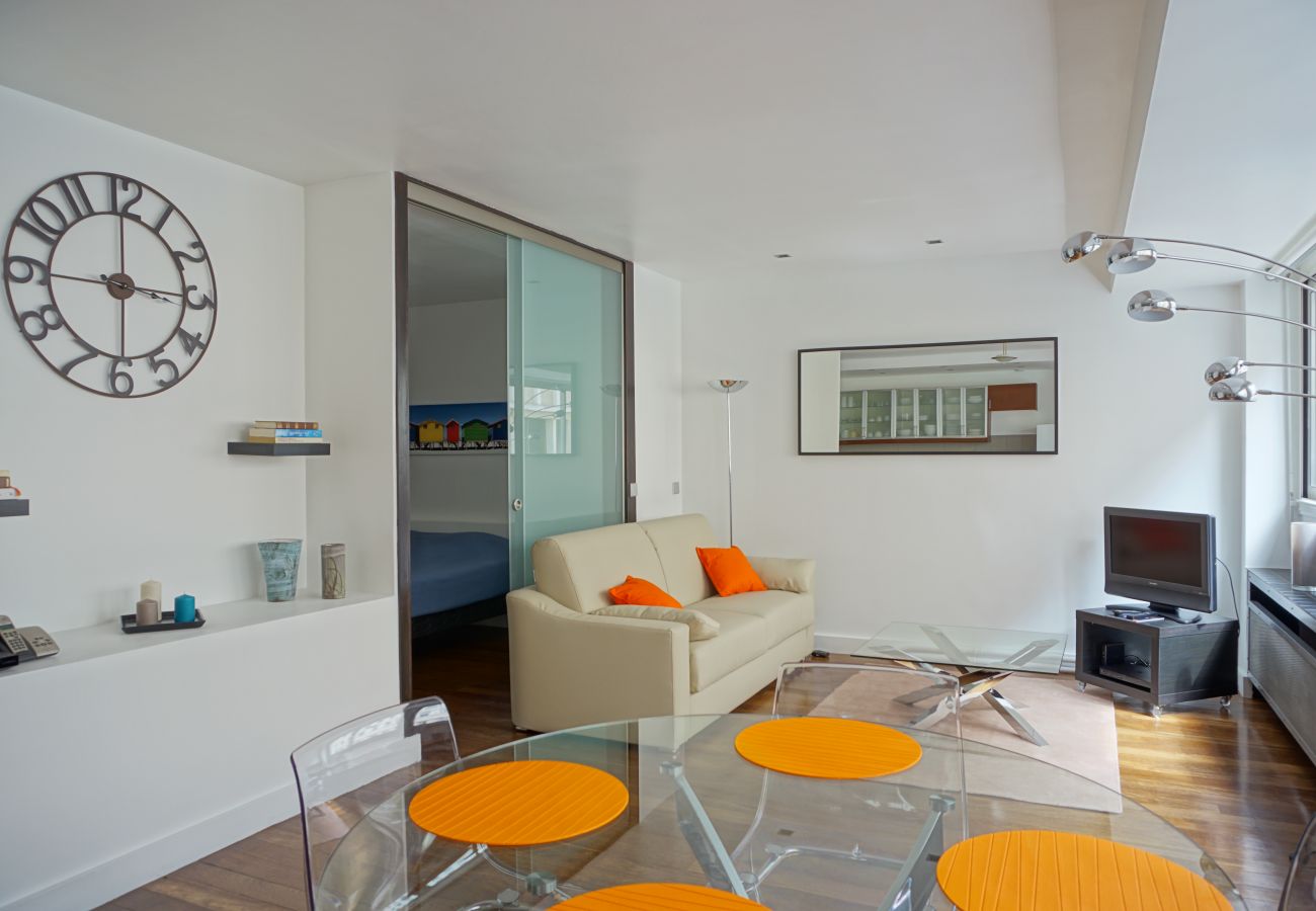 Apartment in Paris - Rue Beaujon #1 - Paris 8 - 208078