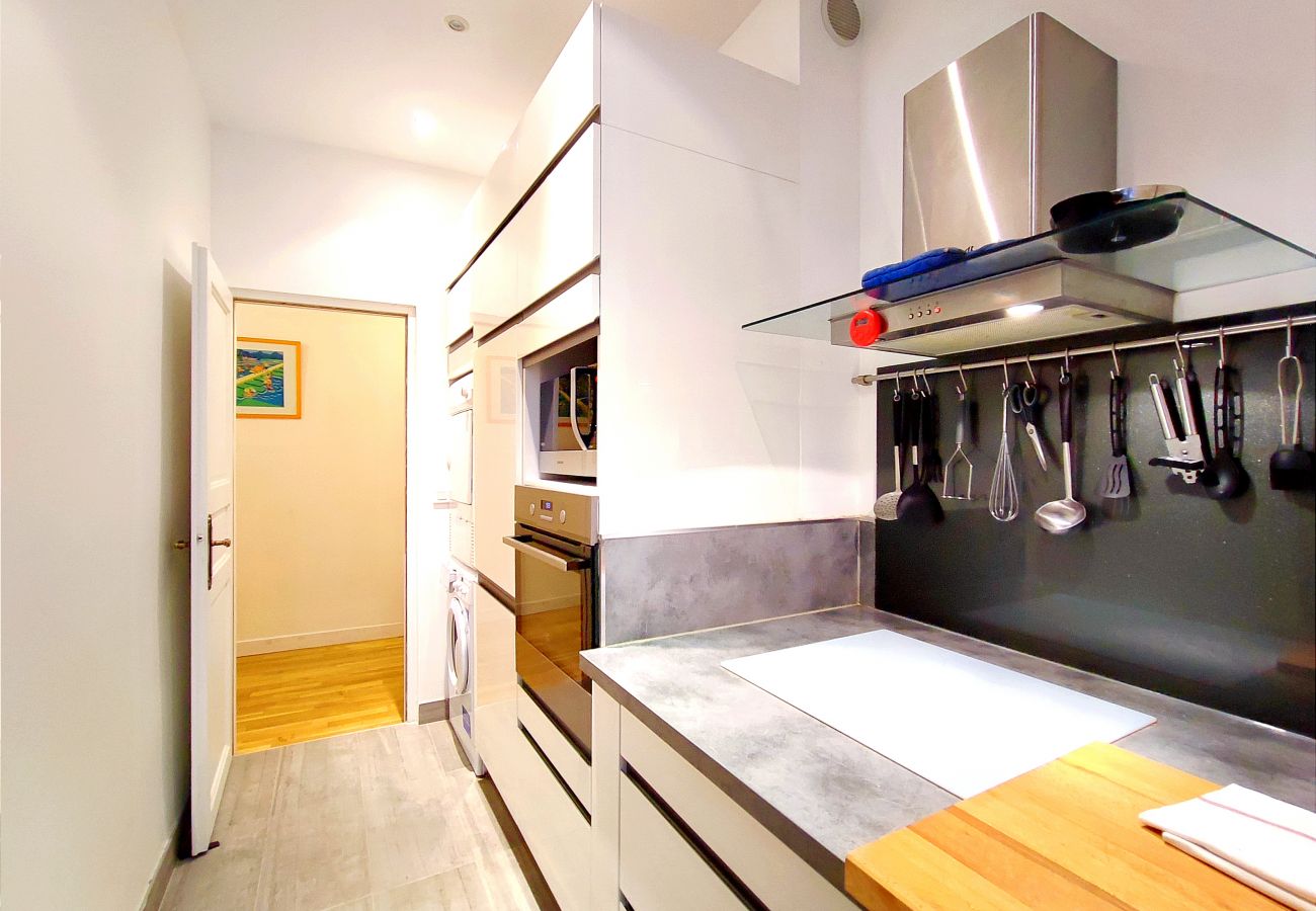 Apartment in Paris - Bd de Grenelle - Paris 15 - 215028