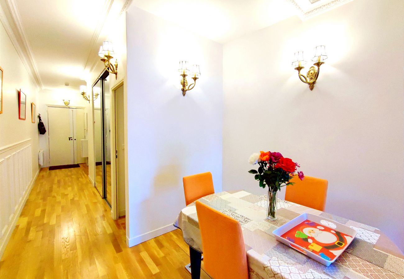 Apartment in Paris - Bd de Grenelle - Paris 15 - 215028