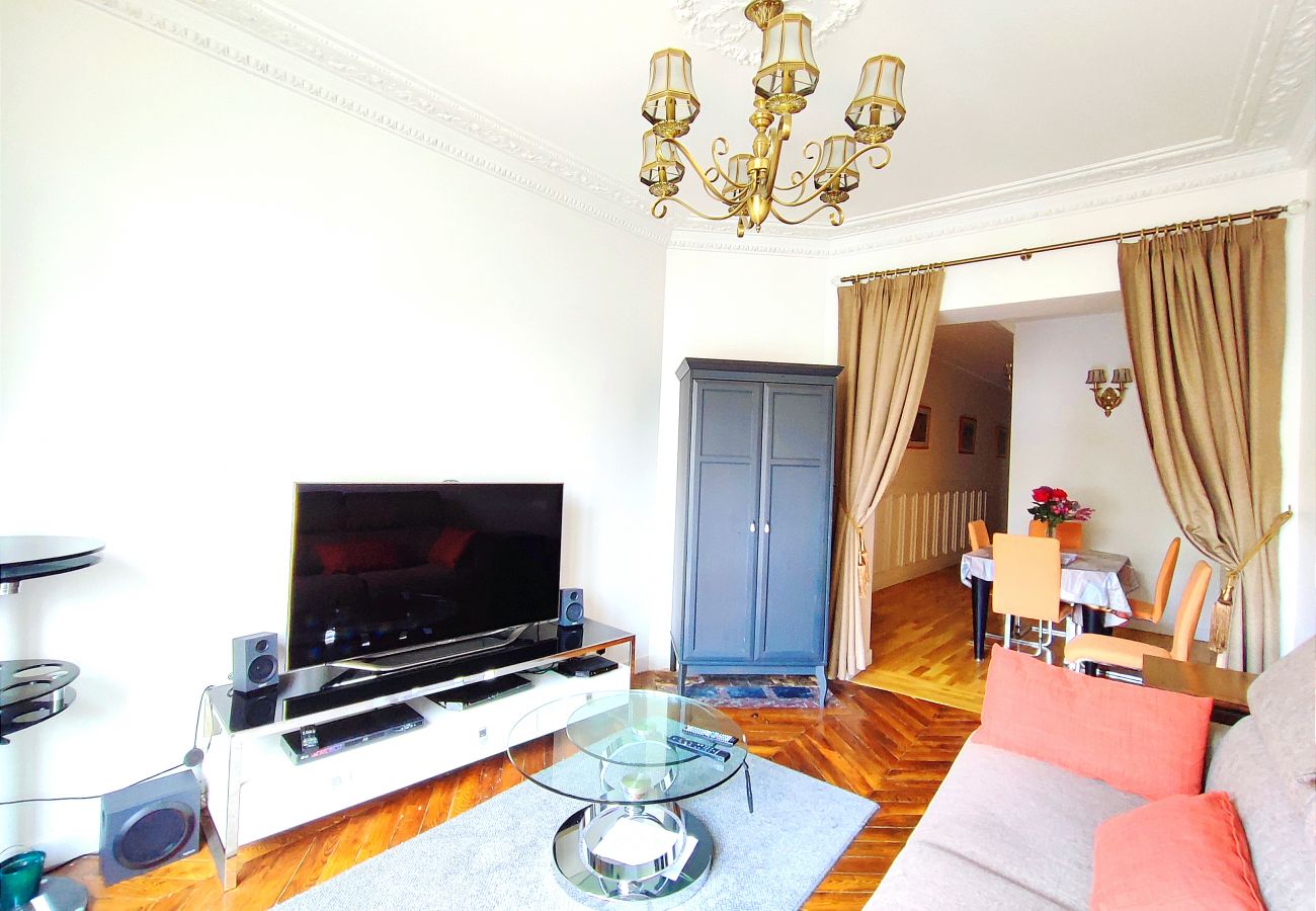 Apartment in Paris - Bd de Grenelle - Paris 15 - 215028
