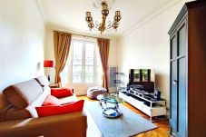 Apartment in Paris - Bd de Grenelle - Paris 15 - 215028