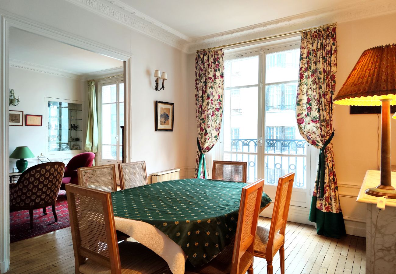 Apartment in Paris - Square Desaix - Paris 15 - 315015