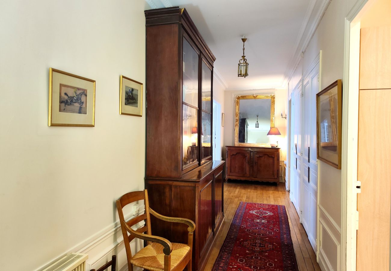 Apartment in Paris - Square Desaix - Paris 15 - 315015