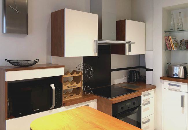 Apartment in Paris - Rue du Fbg Saint Honoré - Paris 8 - 208064 Apartment in Paris - Rue du Fbg Saint Honoré - Paris 8 - 208064