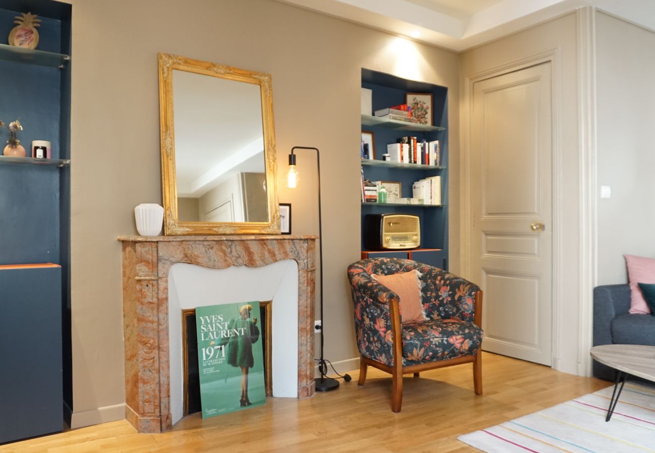 Apartment in Paris - Rue du Fbg Saint Honoré - Paris 8 - 208064