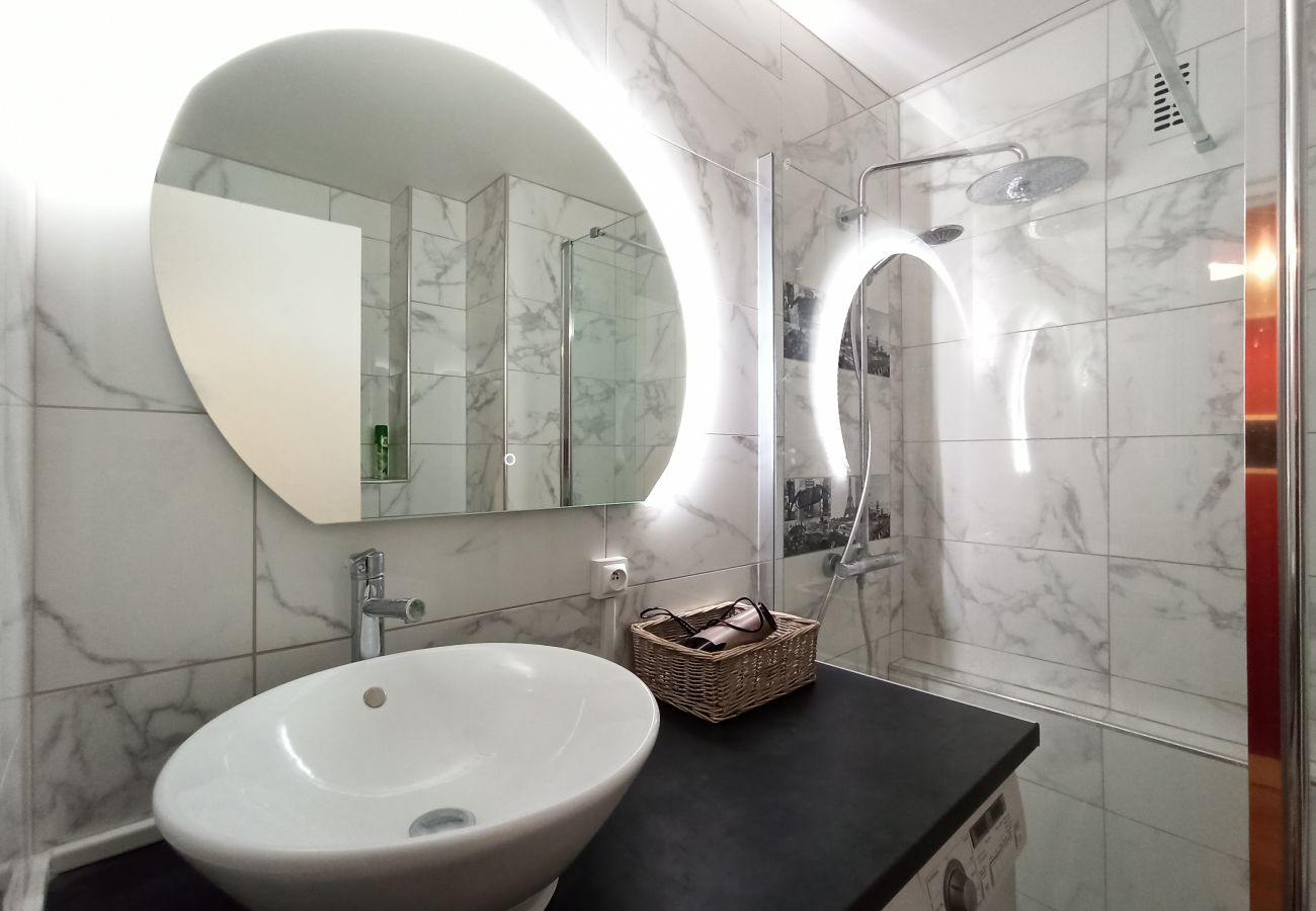 Studio in Paris - Rue Saint Charles - Paris 15 - 115005