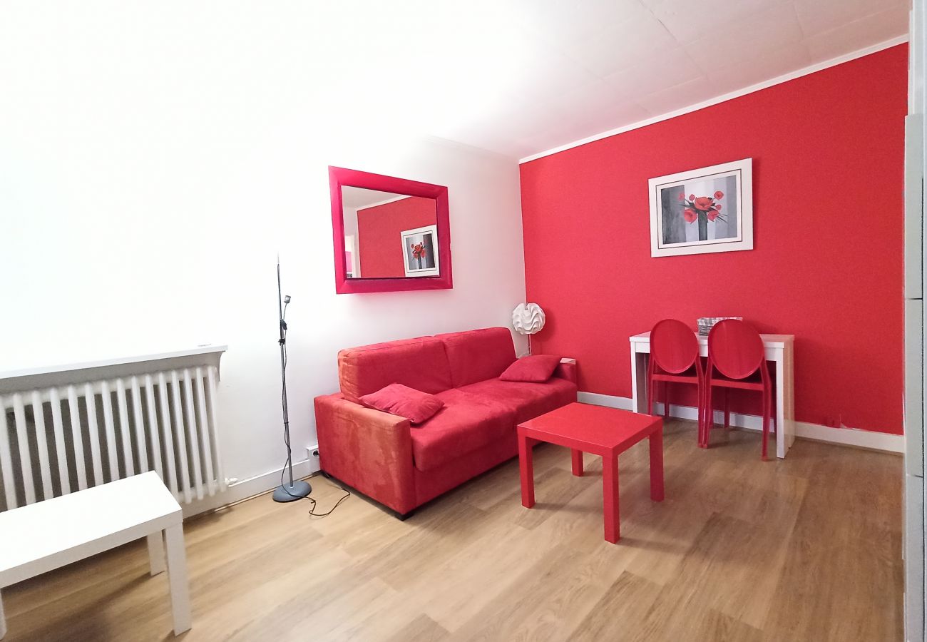 Studio in Paris - Rue Saint Charles - Paris 15 - 115005