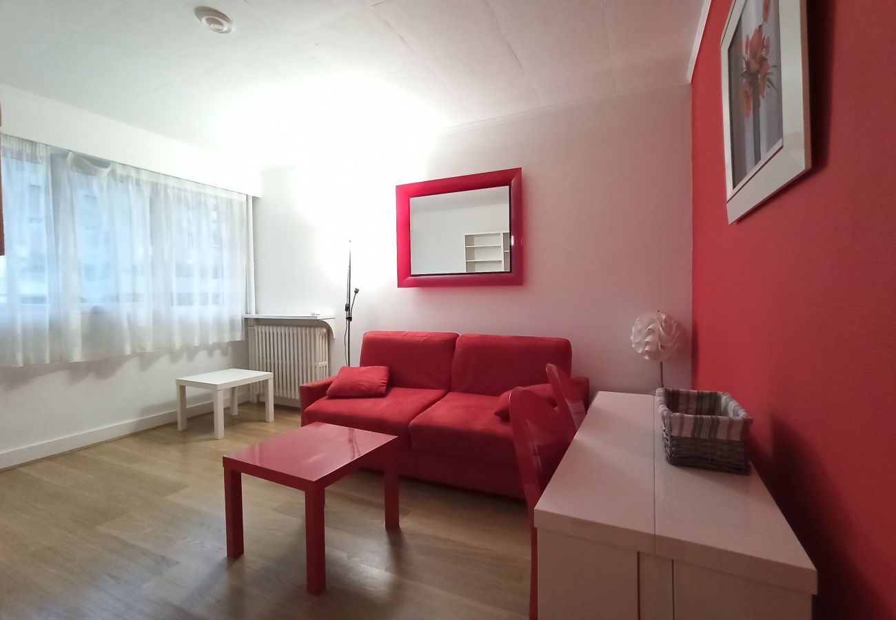 Studio in Paris - Rue Saint Charles - Paris 15 - 115005