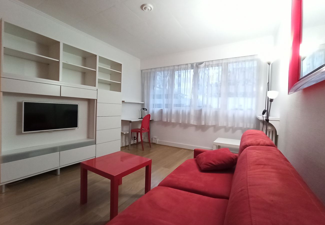 Studio in Paris - Rue Saint Charles - Paris 15 - 115005