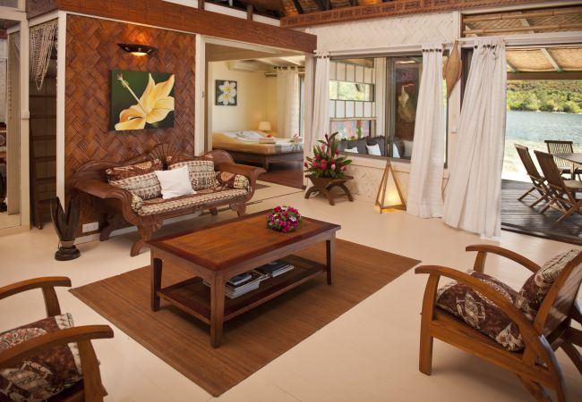 Villa in Papetoai - Beach Villa Cook - Robinson's Cove Villa in Papetoai - Beach Villa Cook - Robinson's Cove