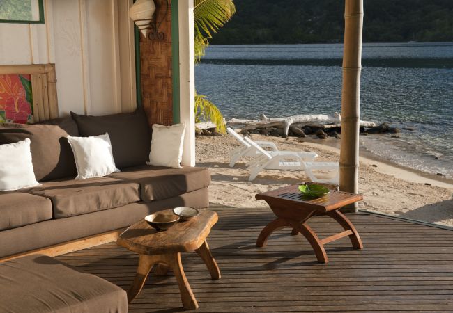 Villa in Papetoai - Beach Villa Cook - Robinson's Cove Villa in Papetoai - Beach Villa Cook - Robinson's Cove