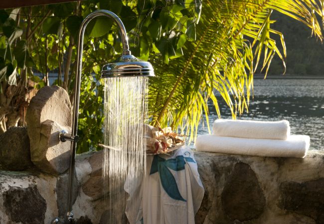 Villa in Papetoai - Beach Villa Cook - Robinson's Cove Villa in Papetoai - Beach Villa Cook - Robinson's Cove