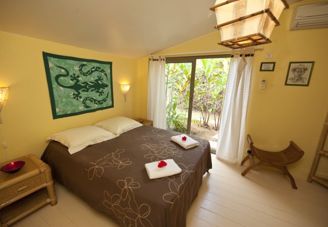 Villa in Papetoai - Beach Villa Cook - Robinson's Cove Villa in Papetoai - Beach Villa Cook - Robinson's Cove