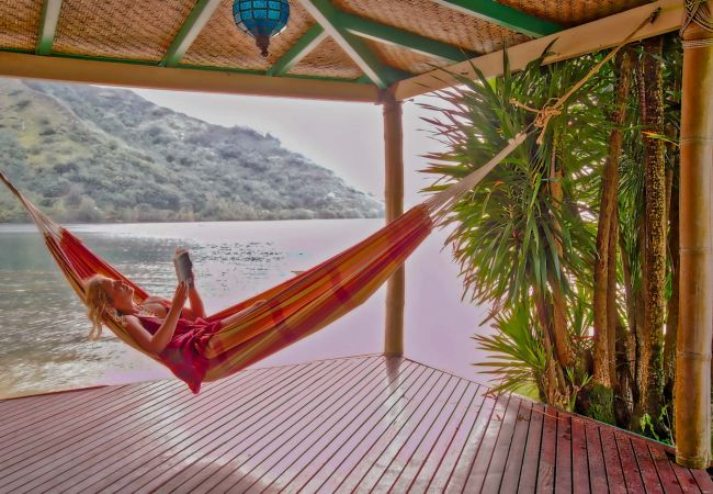 Villa in Papetoai - Beach Villa Cook - Robinson's Cove Villa in Papetoai - Beach Villa Cook - Robinson's Cove