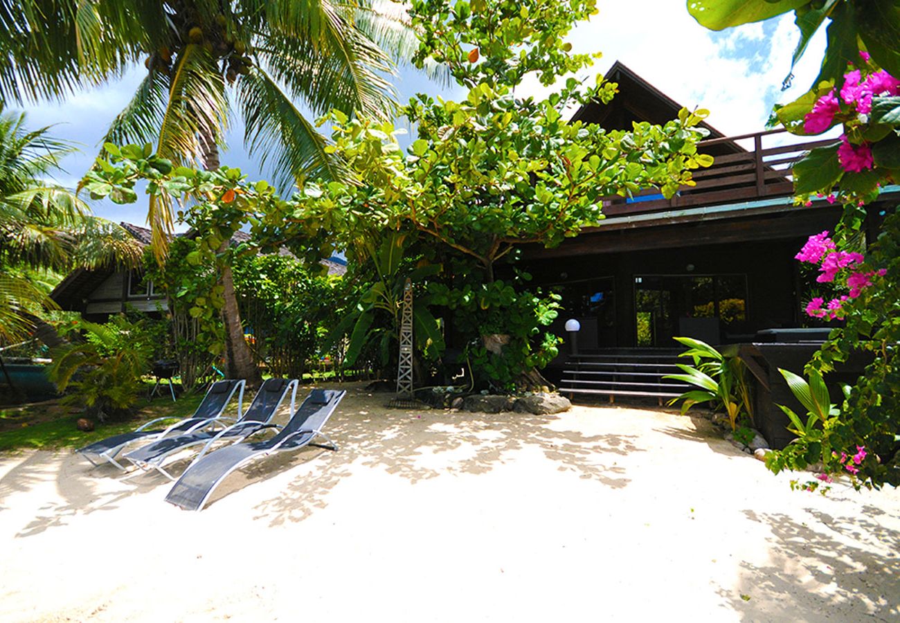 Villa in Maharepa - #2 Beach Villa Bliss by TAHITI VILLAS