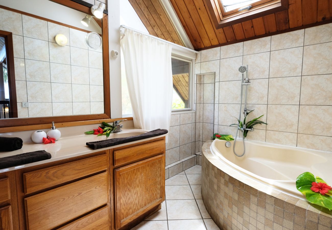 Villa in Maharepa - #2 Beach Villa Bliss by TAHITI VILLAS