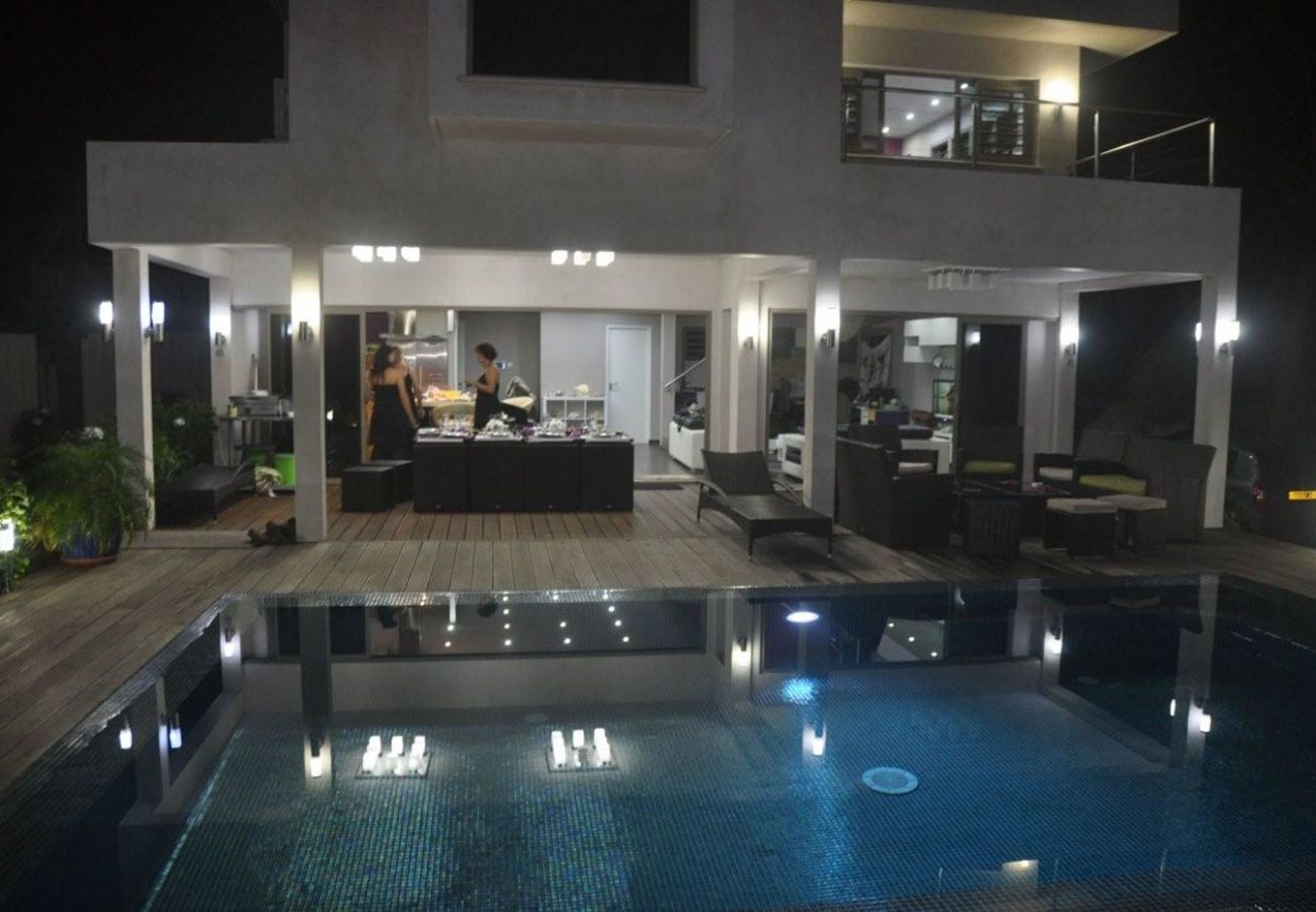 Villa in Maharepa - #10 Pool Villa Bliss by TAHITI VILLAS