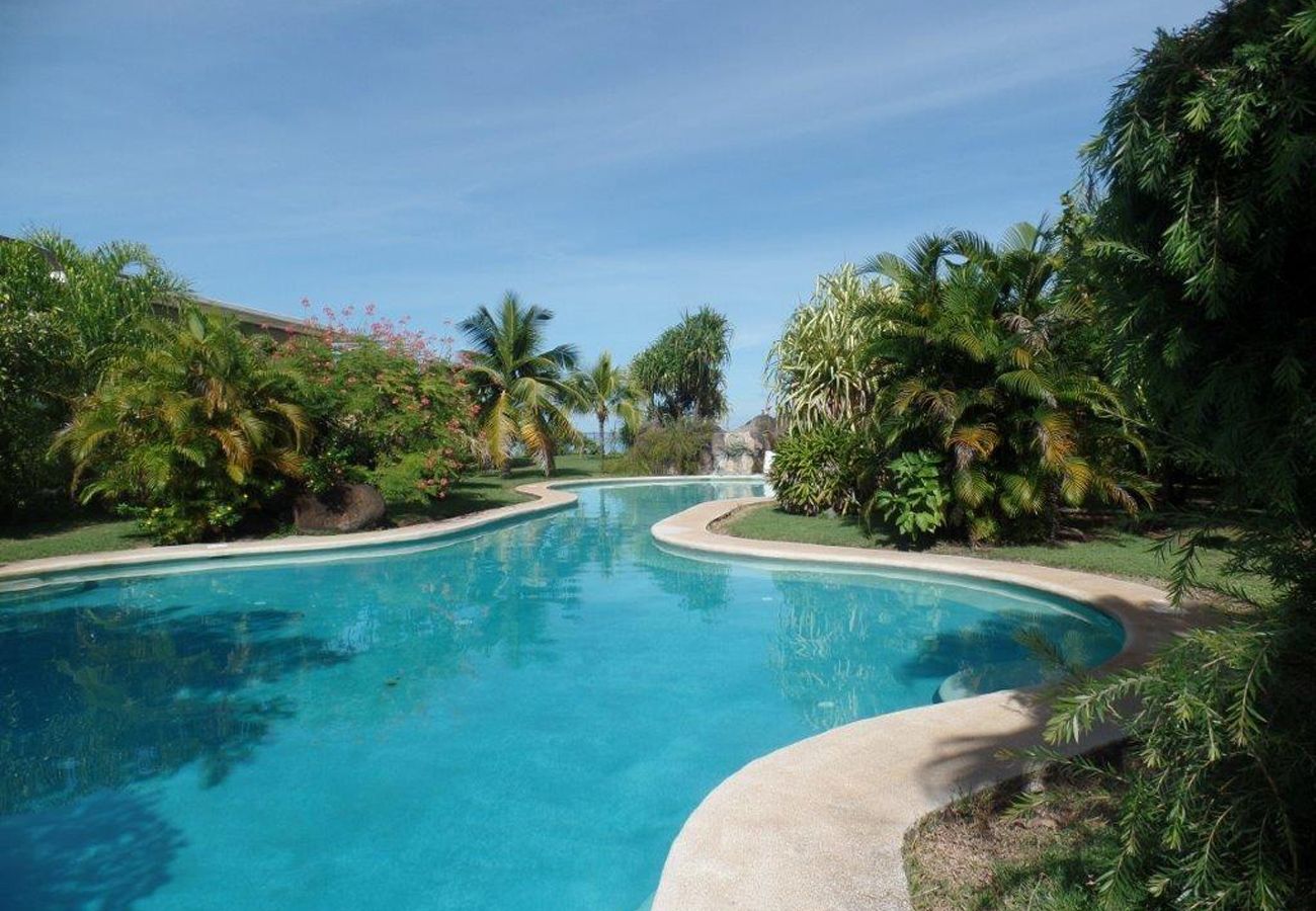 Apartment in Punaauia - Apt Carlton Beach Tahiti by TAHITI VILLAS