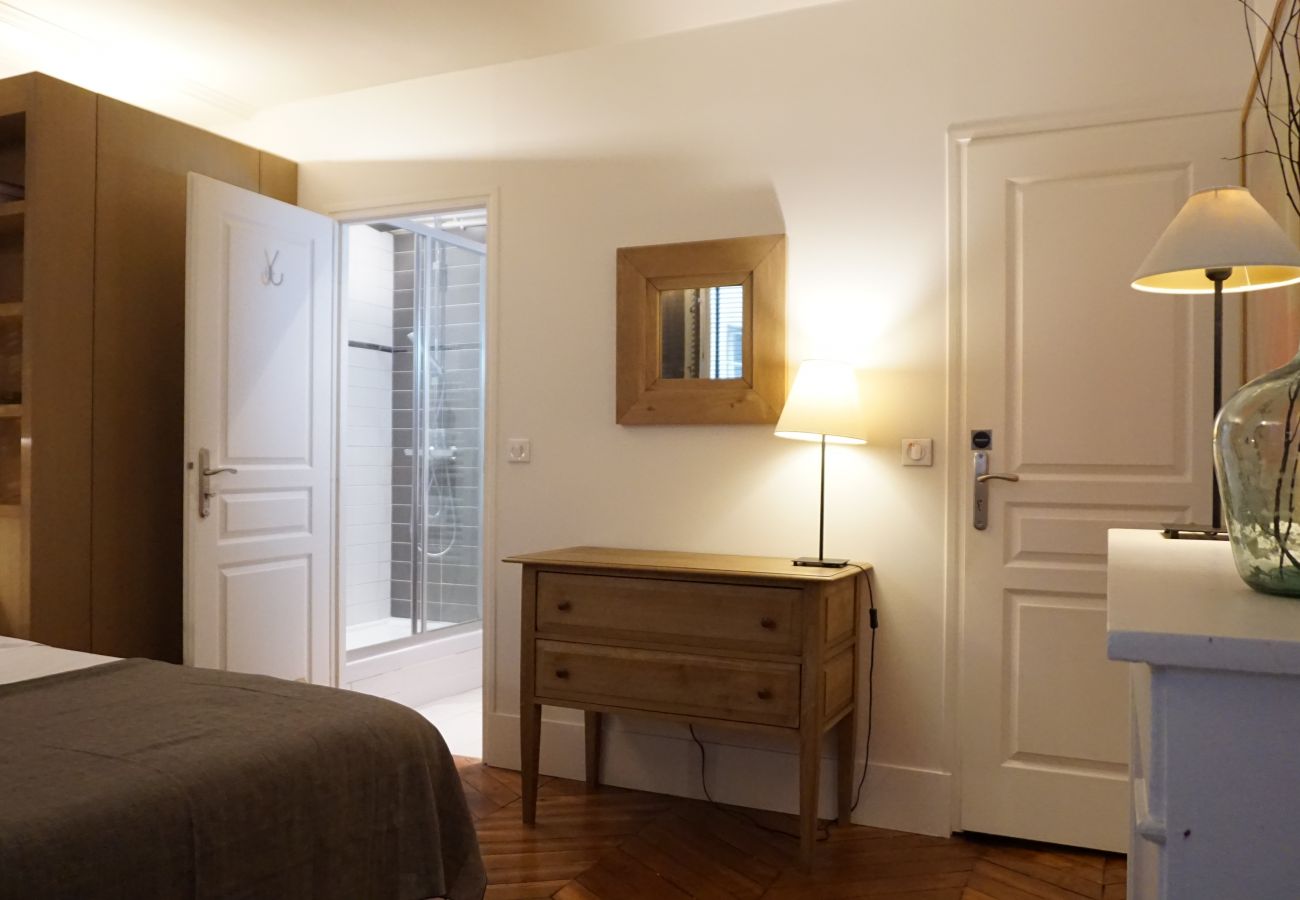 Apartment in Paris - Rue de Penthièvre - Paris 8 - 308008