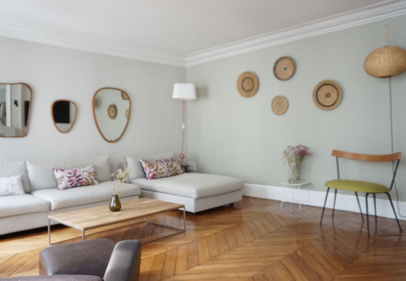 Apartment in Paris - Rue de Penthièvre - Paris 8 - 308008