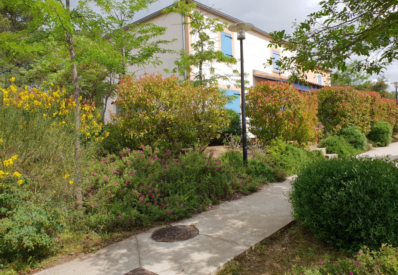 House in Castries - MDC3P602 - Maison 3 pieces 6 personnes