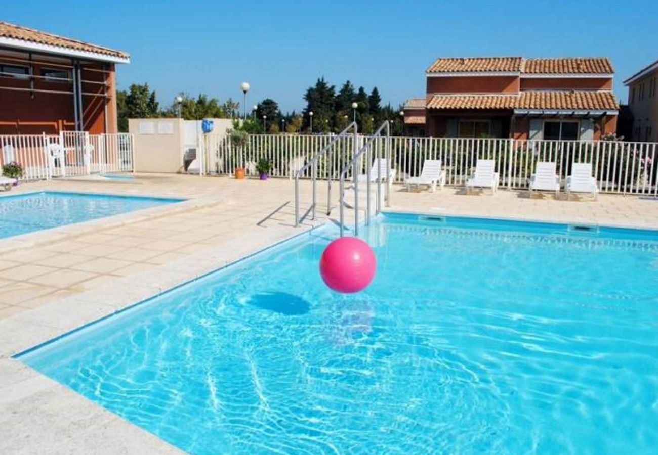 Villa in Saint-Saturnin-lès-Avignon - RDL4P8V05 - Villa 8 personnes