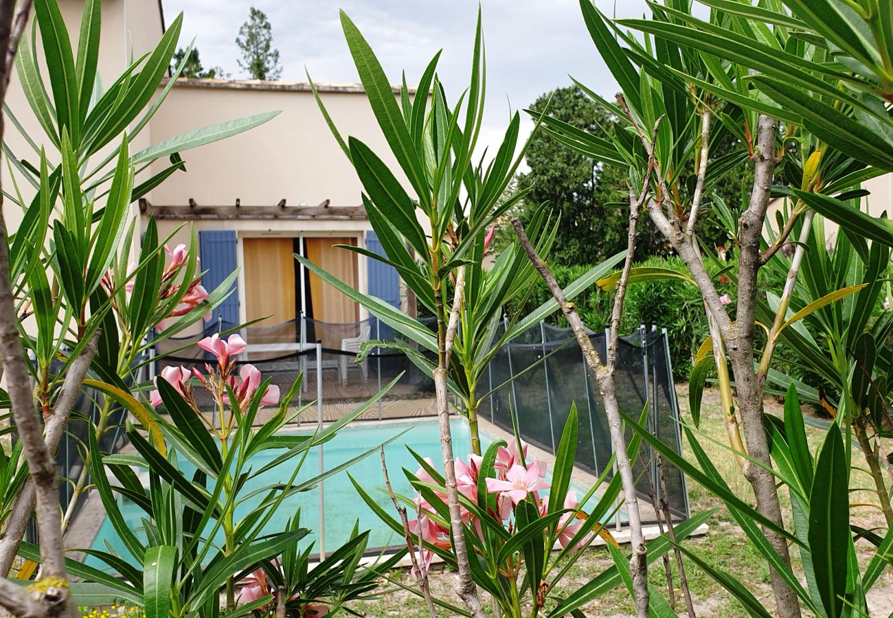Villa in Saint-Saturnin-lès-Avignon - RDL4P8V05 - Villa 8 personnes