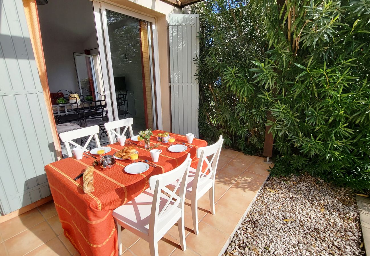 Villa in Saint-Saturnin-lès-Avignon - RDL4P8V05 - Villa 8 personnes