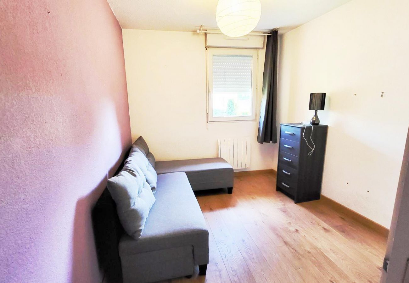 Apartment in Aix-en-Provence - AIX LA DURANNE - 4 PIECES 6 PERSONNES