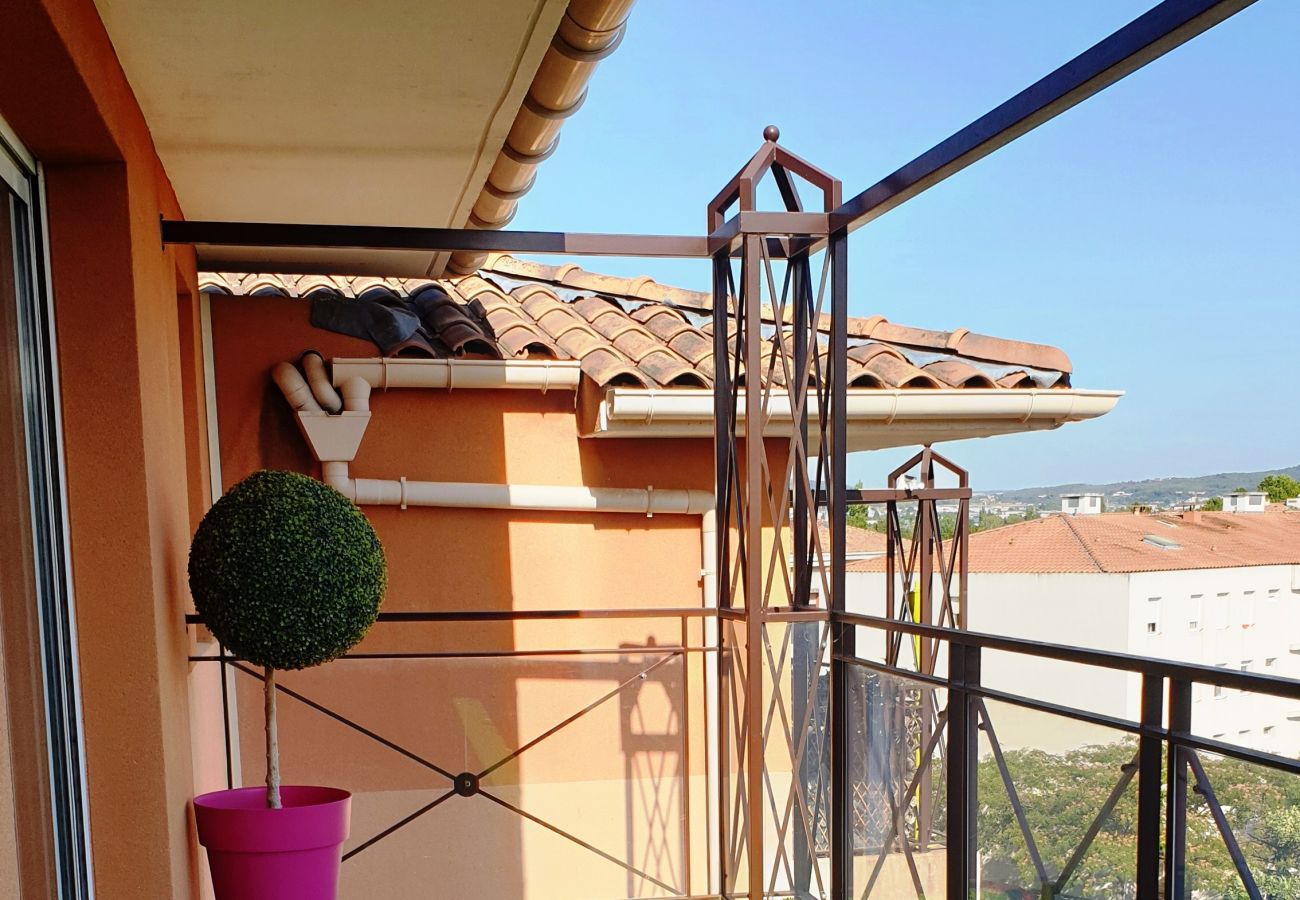 Apartment in Aix-en-Provence - AIX LA DURANNE - 4 PIECES 6 PERSONNES
