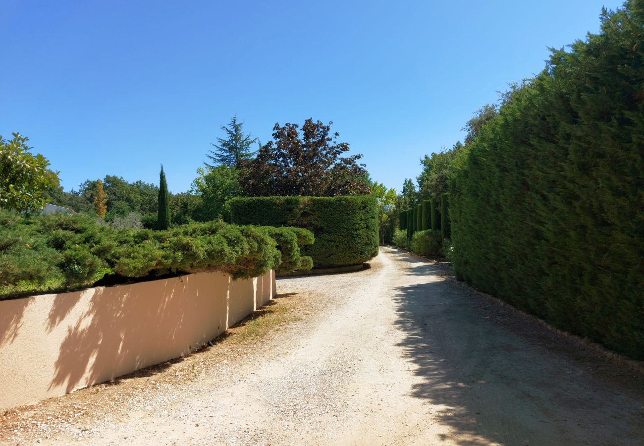 Villa in Rognes - VILLA TESSA 14 personnes - ROGNES PROCHE AIX EN PR