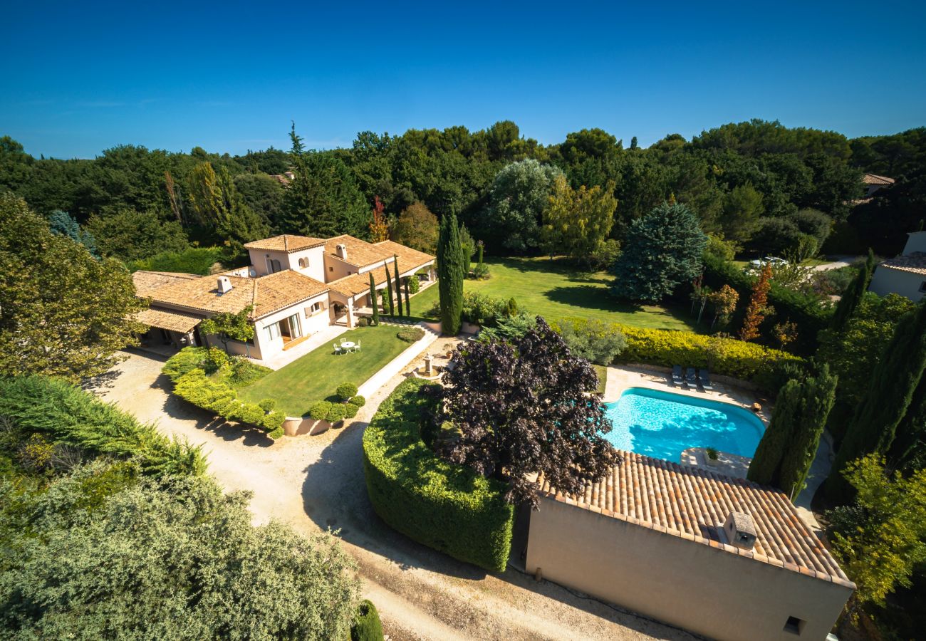 Villa in Rognes - VILLA TESSA 14 personnes - ROGNES PROCHE AIX EN PR