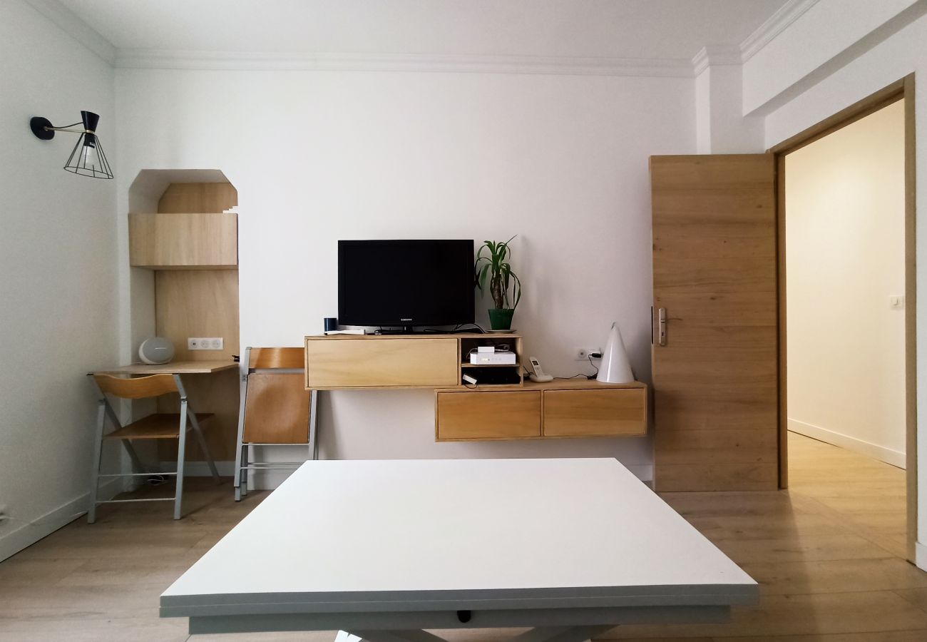 Apartment in Paris - Rue du Faubourg Saint Honoré #1 - Paris 8 - 217032