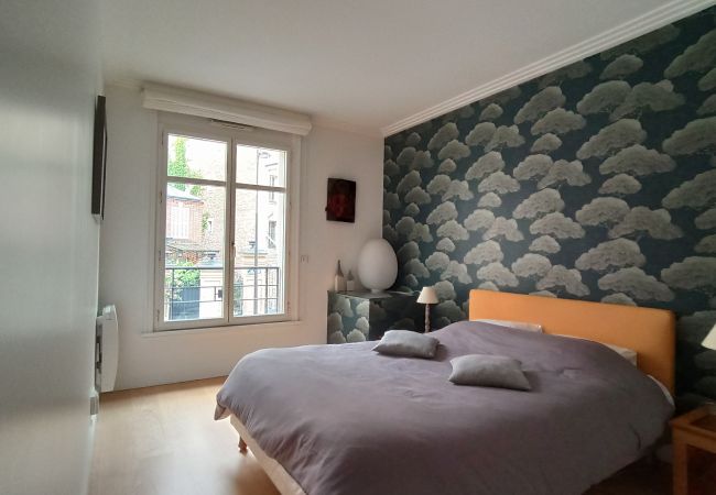 Apartment in Paris - Rue de l'Université - Paris 7 - 207034 Apartment in Paris - Rue de l'Université - Paris 7 - 207034