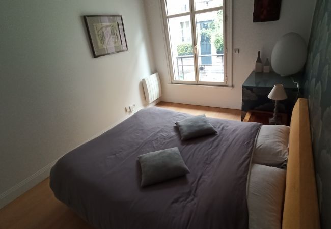 Apartment in Paris - Rue de l'Université - Paris 7 - 207034 Apartment in Paris - Rue de l'Université - Paris 7 - 207034