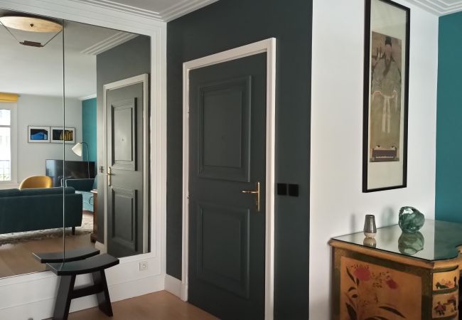 Apartment in Paris - Rue de l'Université - Paris 7 - 207034 Apartment in Paris - Rue de l'Université - Paris 7 - 207034