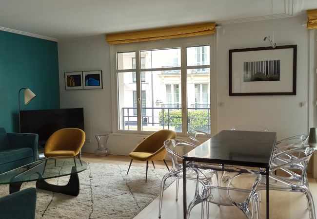 Apartment in Paris - Rue de l'Université - Paris 7 - 207034 Apartment in Paris - Rue de l'Université - Paris 7 - 207034