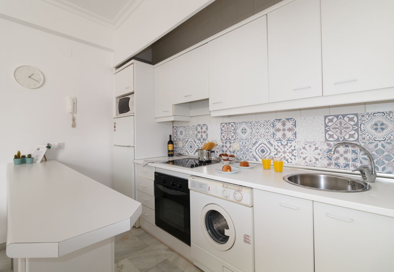 Apartment in Seville - Apartments2be Sara MT