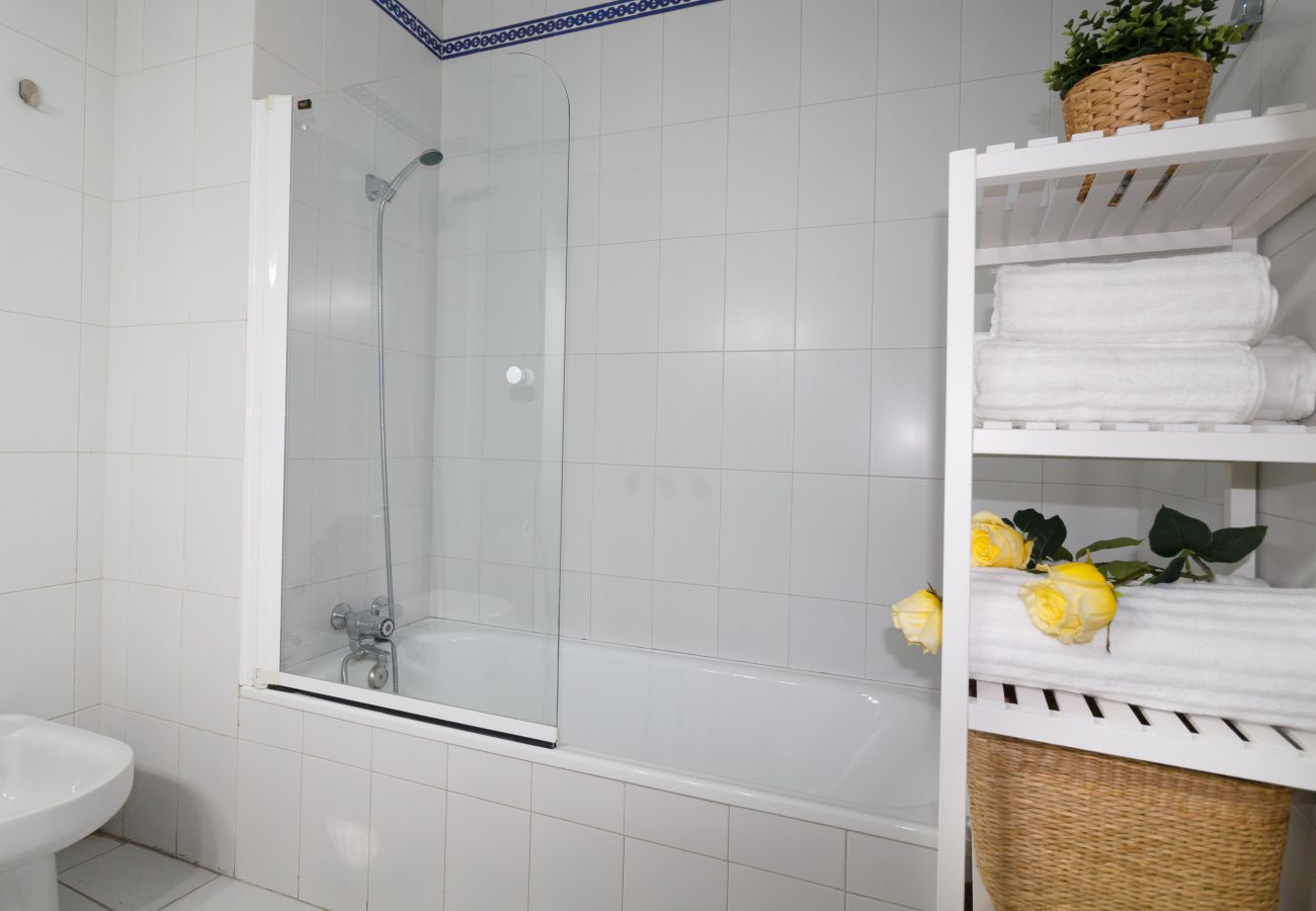 Apartment in Seville - Apartments2be Sara MT