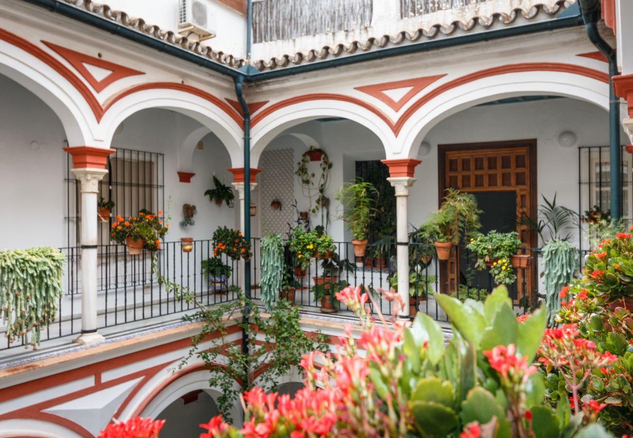 Apartment in Seville - Apartments2be Sara MT