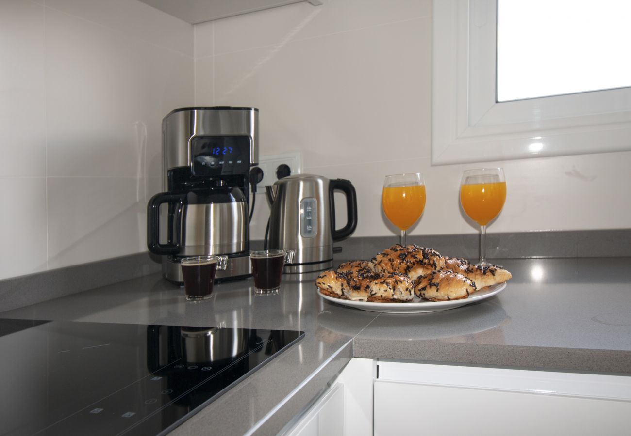 Apartment in Hospitalet de Llobregat - Apartment ENXEBRE